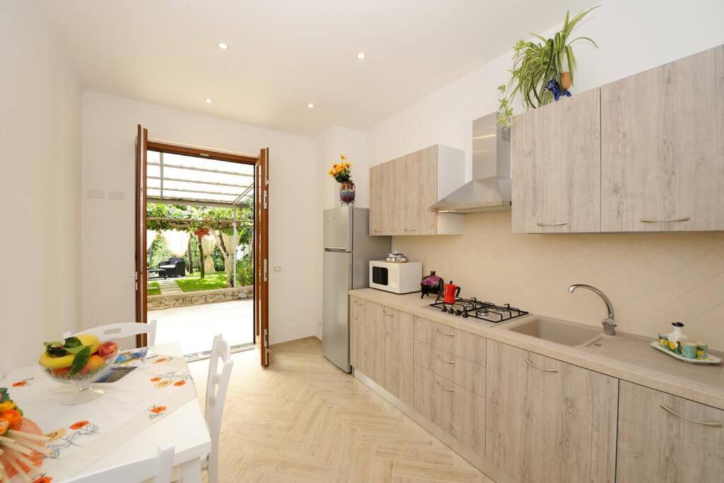 Mon Reve 2 Apartment Pianillo ภายนอก รูปภาพ
